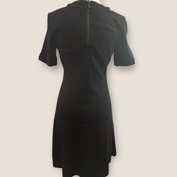 Athleta Black Fit & Flare Dress XS Short Sleeve Stretchy Everyday Classic - Picture 4 of 8